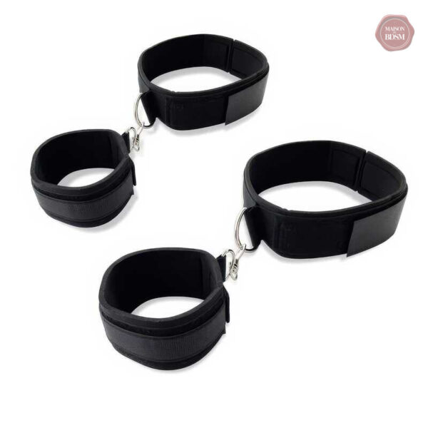 Ensemble Menottes Cuissespoignets BDSM