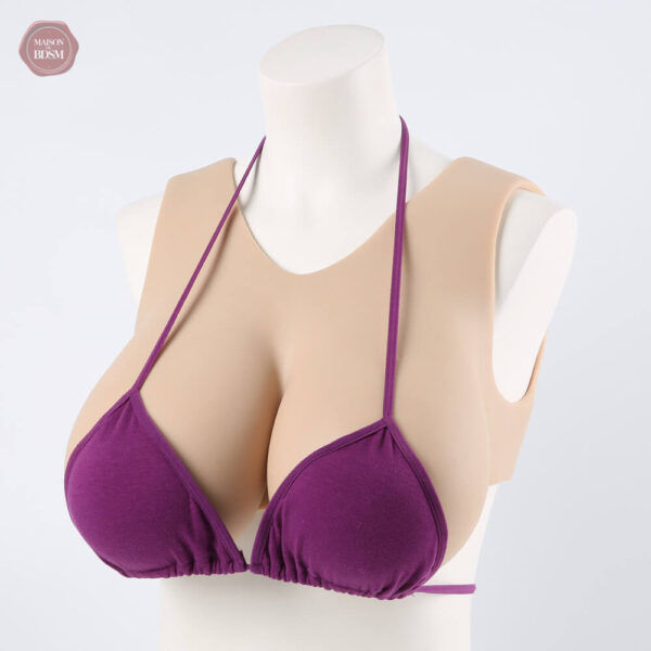 Fausse poitrine silicone bonnet C-J pour un look naturel