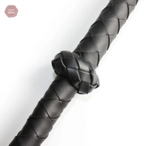 Fouet long de 140 cm pour des sessions de domination