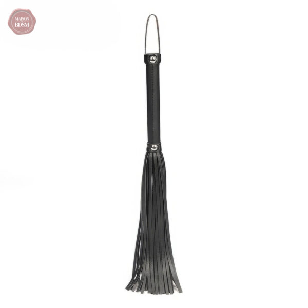 Accessoire BDSM : fouet en cuir noir