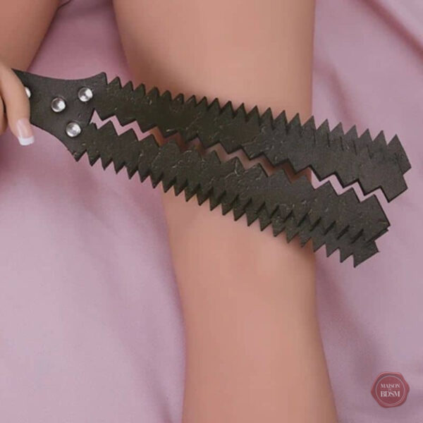 Fouet de domination en cuir de qualité