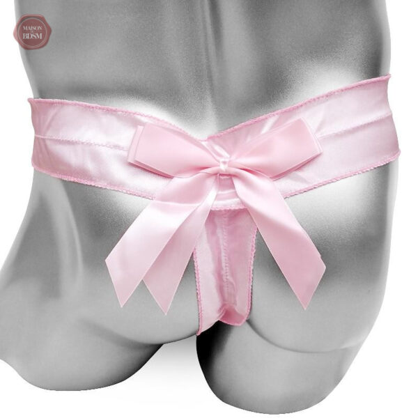 String en dentelle pour sissy, confort et style
