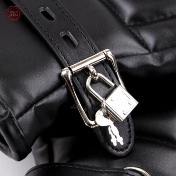 Gants stylés pour le jeu de rôle BDSM