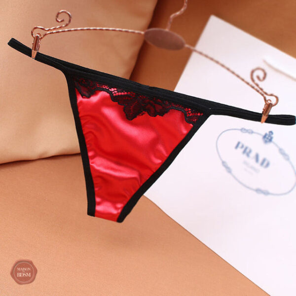 String élastique, finition soignée pour un ajustement parfait