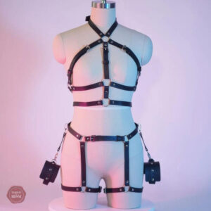 Accessoire BDSM en cuir pour femme