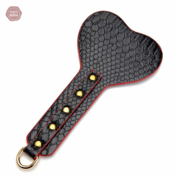 Cuir et matériaux de qualité dans le kit Caiman