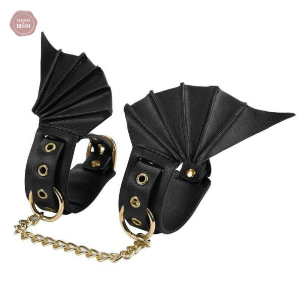 Éléments de jeu BDSM avec design Batman