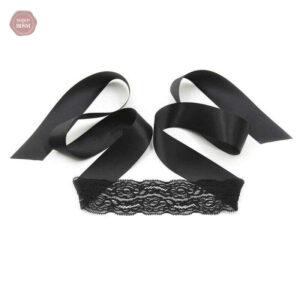Set de bondage élégant en dentelle noire