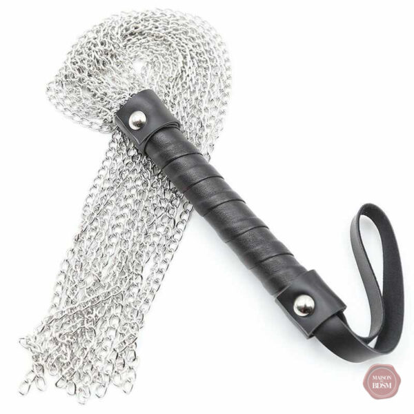 martinet-a-chaine-1 Martinet à chaîne pour jeux BDSM