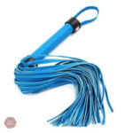 Fouet de soumission bleu, conçu pour des sensations intenses