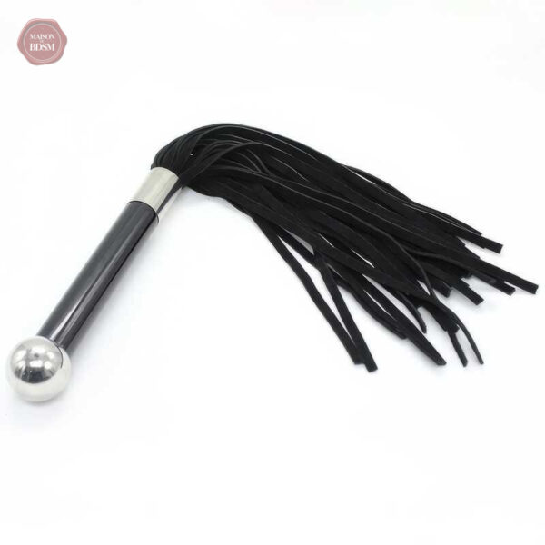 Martinet élégant, idéal pour les sessions BDSM