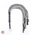 Martinet BDSM pour des jeux de soumission