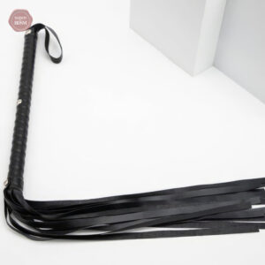 Accessoire de jeu BDSM, martinet à long manche ergonomique