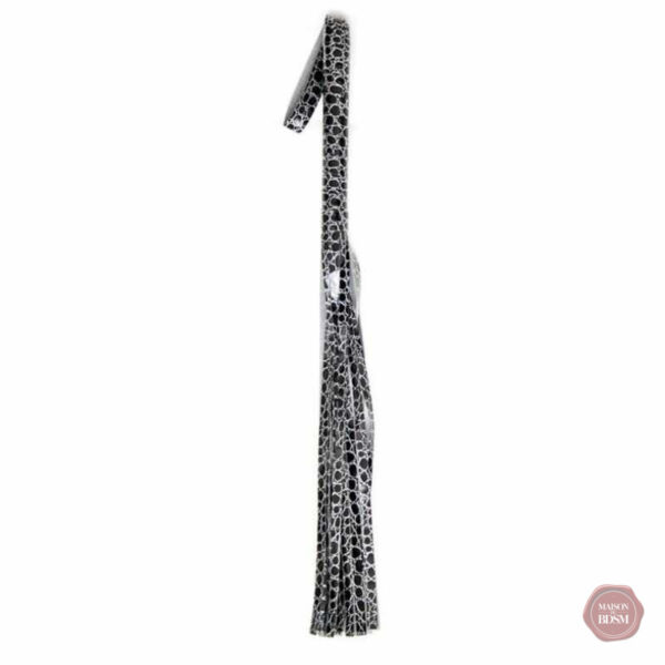 Accessoire BDSM : martinet imitation peau de serpent