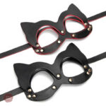 Accessoire de domination en noir, design sophistiqué