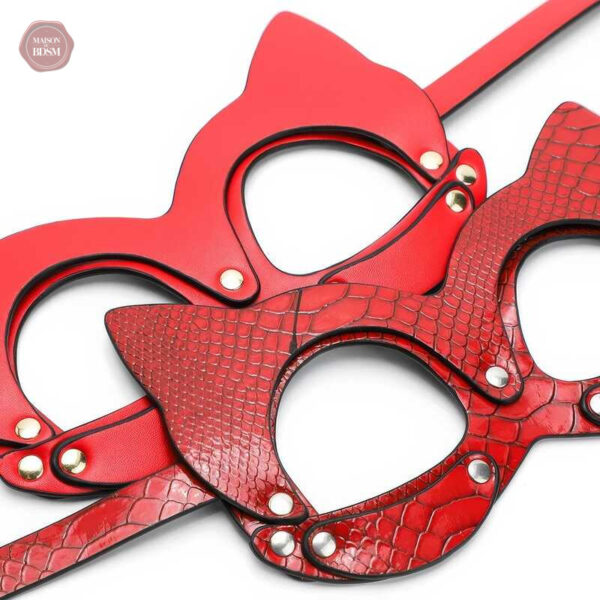 Masque en cuir pour expériences sensuelles