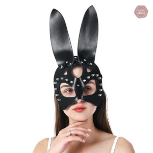 Masque Lapin BDSM clouté pour des jeux de rôle audacieux