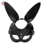 Masque en cuir pour des expériences sensorielles BDSM