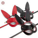 Masque en cuir noir avec motif lapin pour le jeu
