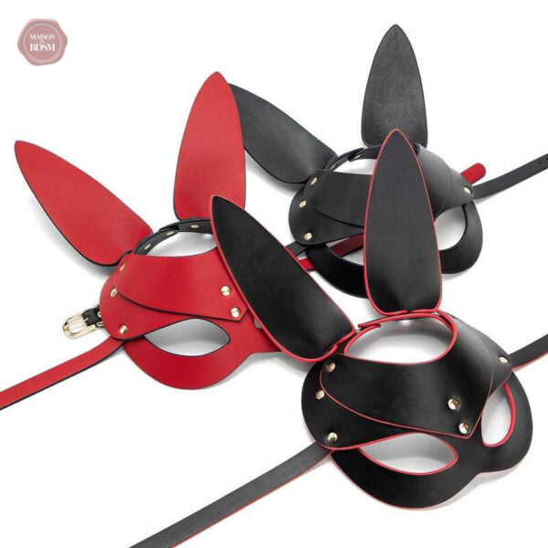 Masque en cuir noir avec motif lapin pour le jeu