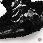 Masque en cuir pour un look mystérieux et provocateur