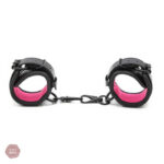 Accessoire BDSM en noir et rose pour des moments intenses