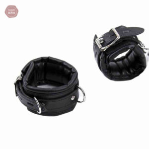 Menottes confortables pour jeux de bondage