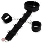 Menottes BDSM réglables pour des jeux de soumission