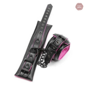 Accessoire BDSM : chevilles attachées, confort et style