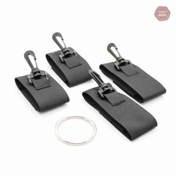 Accessoire BDSM : menottes pour une expérience immersive