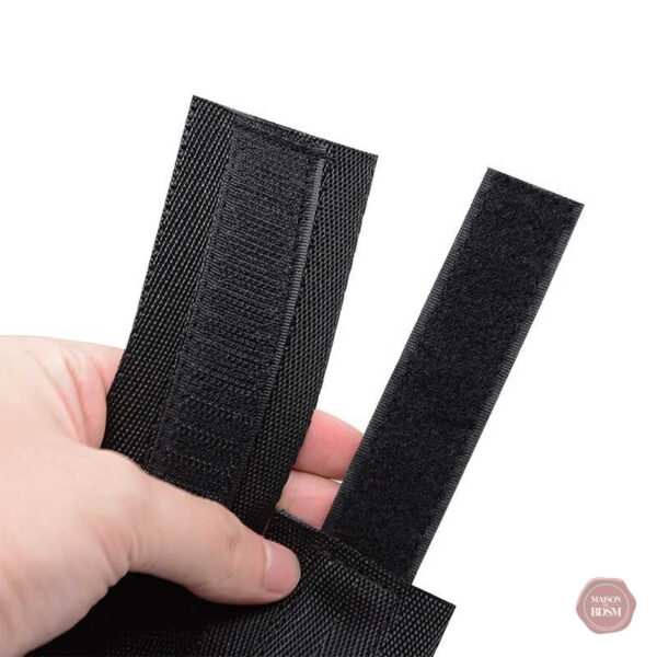 Accessoire BDSM : menottes ajustables en Velcro