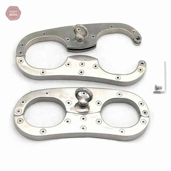 Accessoire BDSM : menottes en acier inoxydable