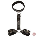 Menottes en cuir pour jeux BDSM