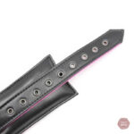 Menottes de bondage rembourrées, design noir et rose