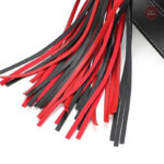 Fouet en cuir pour stimulation des sens