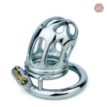 Cage de chasteté en métal durable et résistant