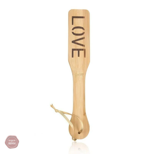 Outil BDSM en bois pour des jeux de domination