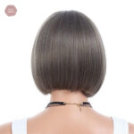 Coiffure bouclée moyenne, longueur parfaite pour tous les jours