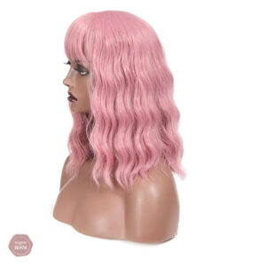 Perruque ondulée moyenne pour un look naturel