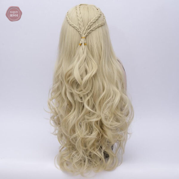 Perruque tressée avec des boucles volumineuses