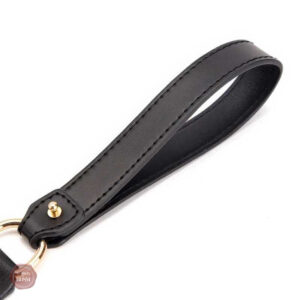 Martinet en cuir pour pratiques BDSM variées