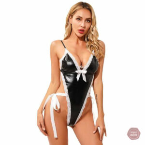 Petite tenue soubrette sexy en style BDSM
