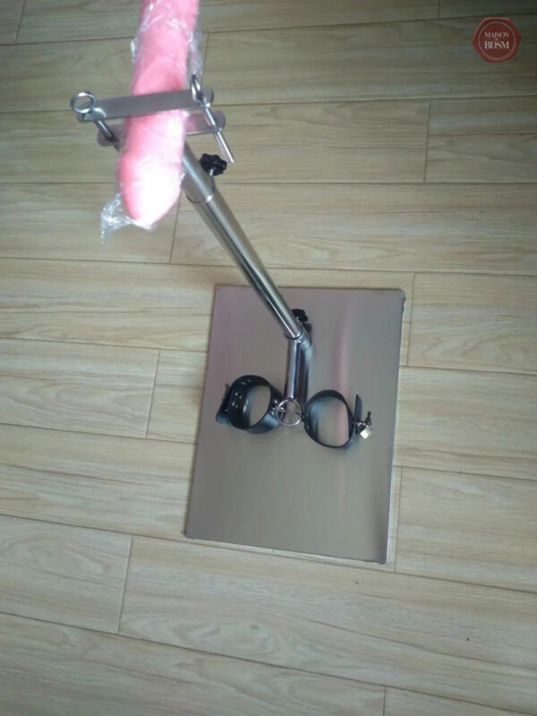 pilori-penis-reglable-menottes-cbt-1 Pilori réglable pour pénis avec menottes CBT