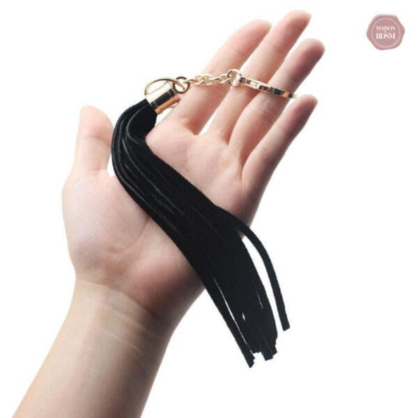 porte-cle-martinet-1 Porte-clé martinet en cuir pour jeux BDSM