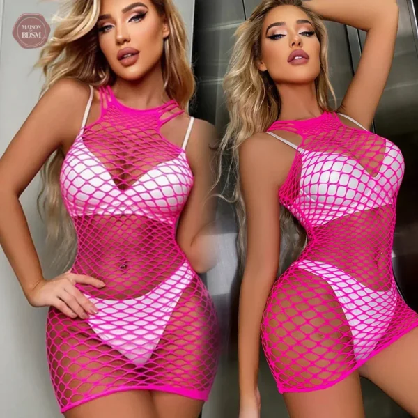 Robe en résille pour une allure provocante