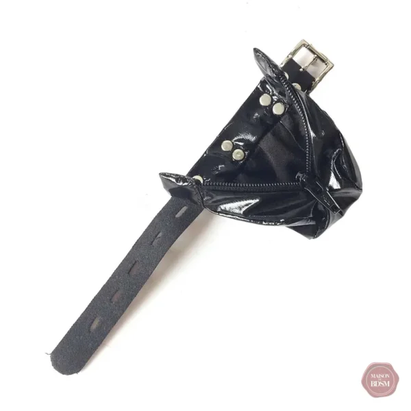 Accessoire CBT en cuir pour une expérience unique