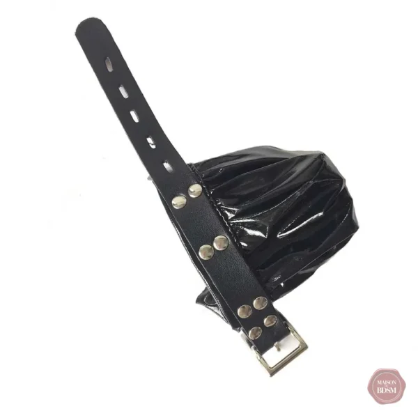 Sac de chasteté masculin en cuir verni brillant