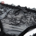 Culotte Sissy en dentelle ultra fine