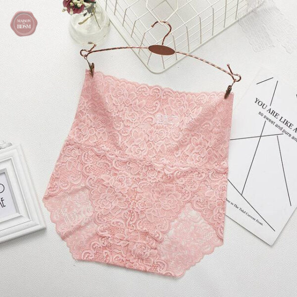 Lingerie féminine en dentelle pour des moments intimes