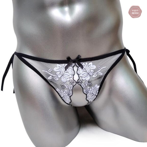 String Sissy avec design sophistiqué et finitions soignées